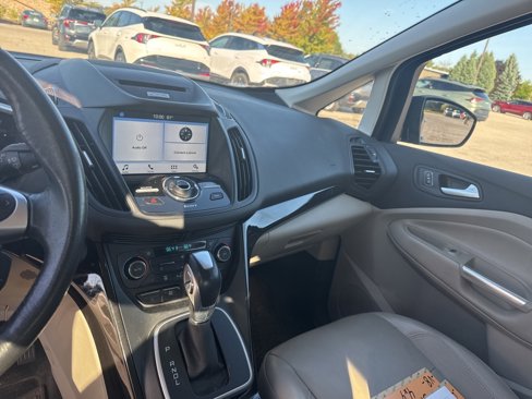 Used 2017 Ford C-MAX Titanium w/ Equipment Group 301A image 10