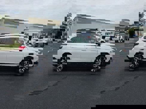 Used 2018 Subaru Outback 2.5i Limited image 2