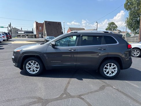 Used 2015 Jeep Cherokee Latitude image 4