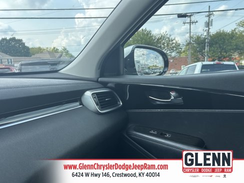 Used 2019 Kia Sorento LX image 25