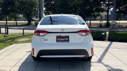 Used 2022 Toyota Corolla LE image 19