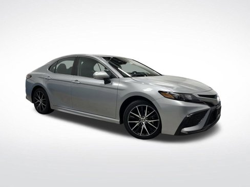 Used 2023 Toyota Camry SE image 34