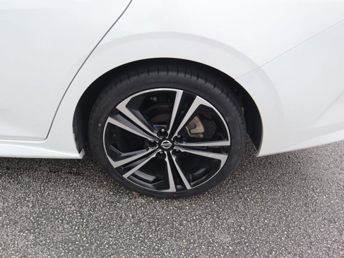 Used 2021 Nissan Sentra SR image 9