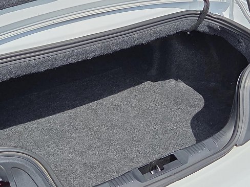 Used 2019 Ford Mustang Premium image 9