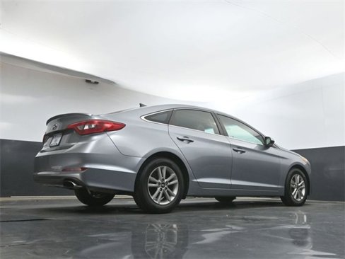 Used 2015 Hyundai Sonata SE image 33