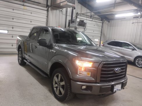 Used 2015 Ford F150 XLT w/ Equipment Group 301A Mid image 5