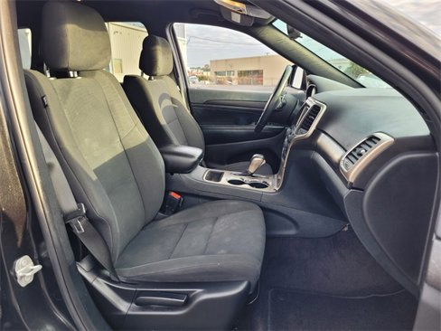 Used 2016 Jeep Grand Cherokee Laredo w/ Quick Order Package 23E image 16
