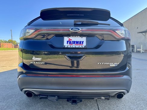 Used 2017 Ford Edge Titanium w/ Technology Package image 4