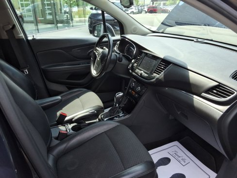 Used 2021 Buick Encore Preferred image 26