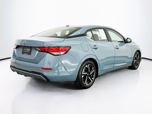 Used 2024 Nissan Sentra SV image 9