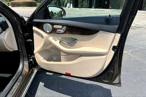 Used 2015 Mercedes-Benz C 300 Sedan image 22