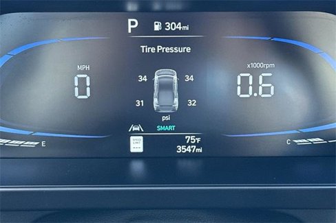 Used 2025 Hyundai Elantra Sport image 25