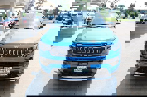 Used 2022 Jeep Compass Limited w/ Elite Group image 3