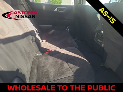 Used 2015 Nissan Pathfinder SV image 49