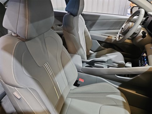 New 2025 Hyundai Elantra Sport image 10