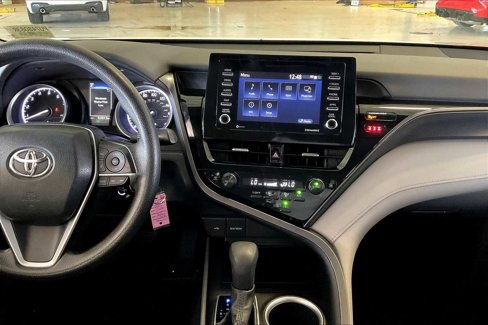 Used 2023 Toyota Camry LE image 6