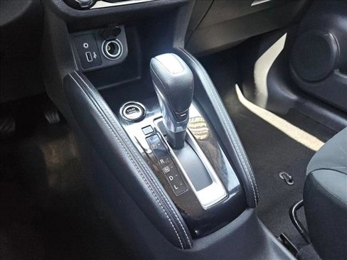 Used 2020 Nissan Kicks SV image 12