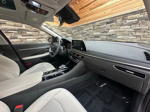 Used 2022 Hyundai Sonata SEL w/ Convenience Package image 13
