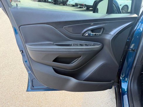 Used 2019 Buick Encore Preferred w/ Safety Package image 6