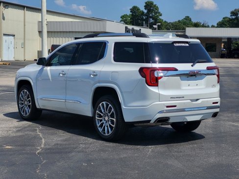 Used 2023 GMC Acadia Denali w/ Denali Technology Package image 5
