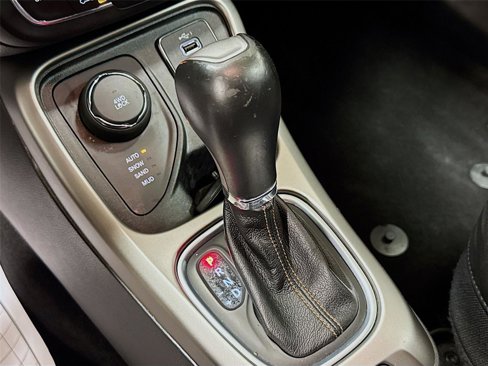 Used 2019 Jeep Compass Latitude w/ Popular Equipment Group image 17
