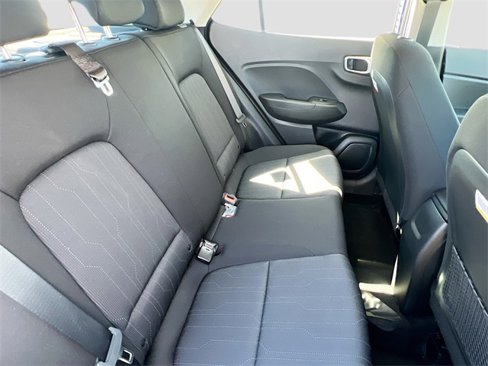 New 2025 Hyundai Venue SE image 24