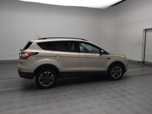Used 2018 Ford Escape SE image 10
