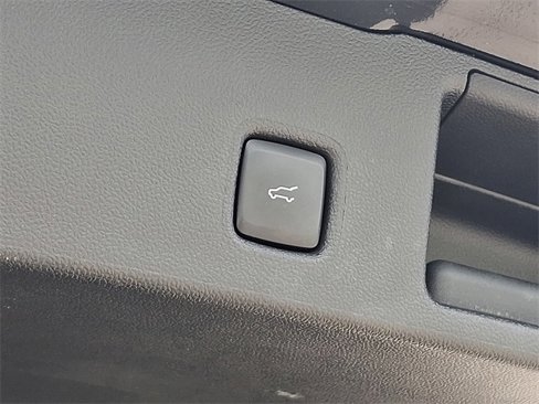 Used 2022 Ford Escape SEL w/ Technology Package image 31