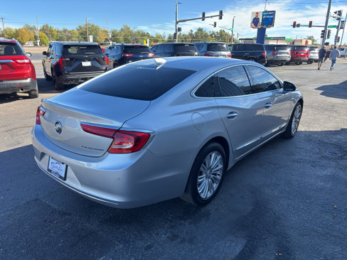 Used 2018 Buick LaCrosse Essence image 5