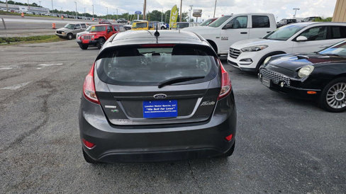 Used 2015 Ford Fiesta SE image 4