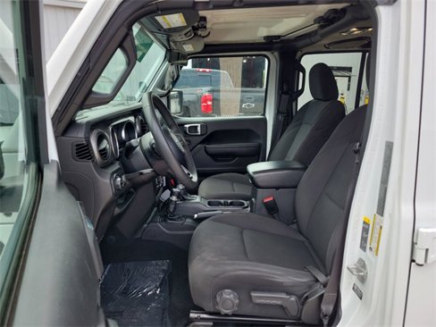Used 2023 Jeep Gladiator Sport image 18