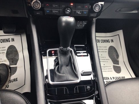 Used 2024 Jeep Compass Limited image 18