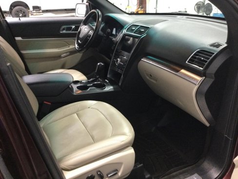 Used 2018 Ford Explorer Limited w/ Equipment Group 301A image 23