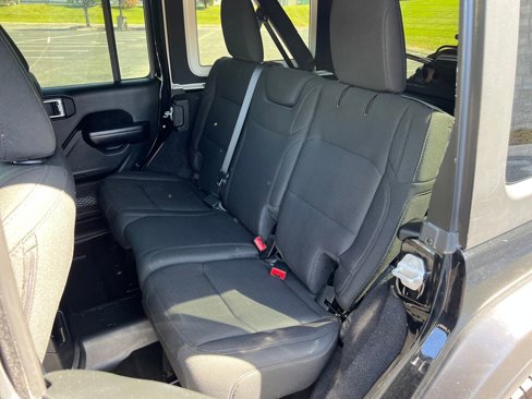 Used 2021 Jeep Wrangler Unlimited Sport image 21