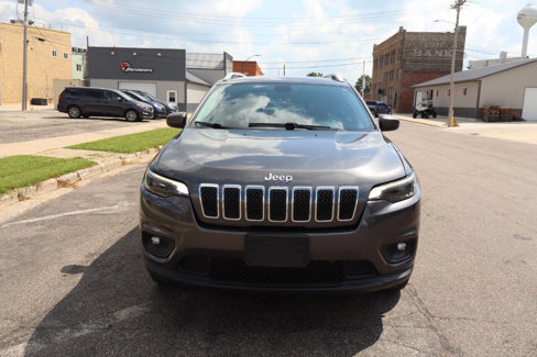 Used 2019 Jeep Cherokee Latitude Plus w/ Cold Weather Group image 3