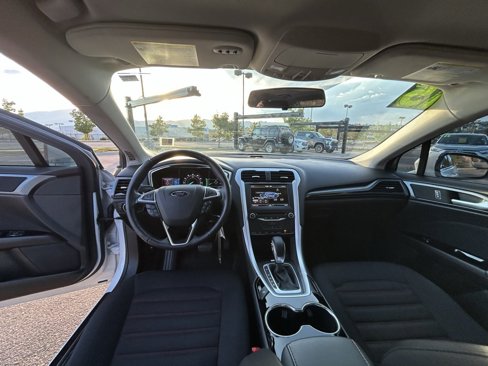 Used 2015 Ford Fusion SE image 13