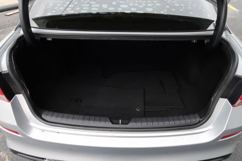 Used 2020 Kia Optima LX image 11