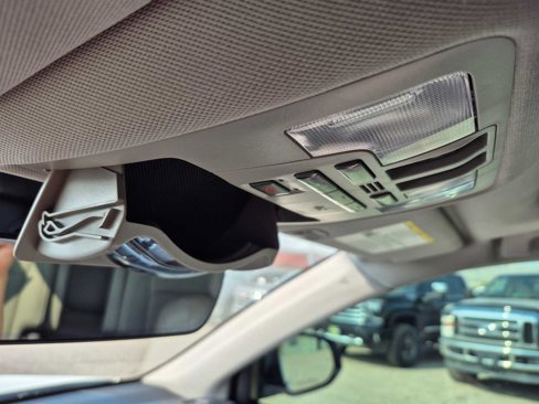 Used 2017 Toyota Highlander Limited Platinum image 22