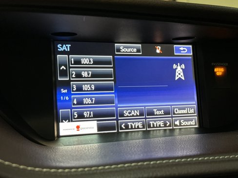 Used 2016 Lexus ES 300h image 16