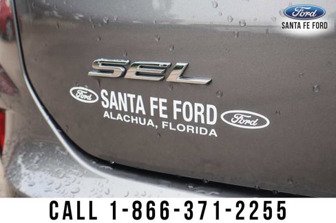 Used 2024 Ford Edge SEL image 11