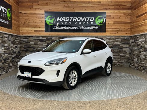 Used 2020 Ford Escape SE image 4