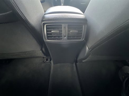 Used 2020 Nissan Rogue SV image 22