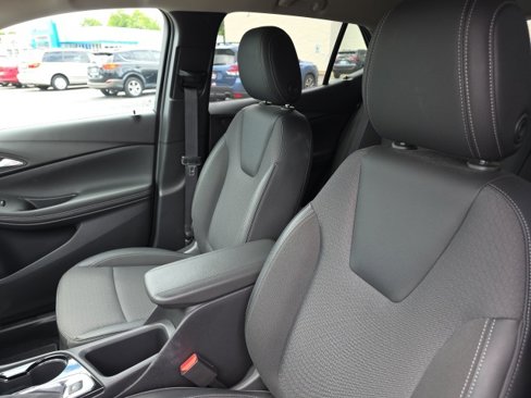 Used 2023 Buick Encore GX Preferred w/ Cold Weather Comfort Package image 9