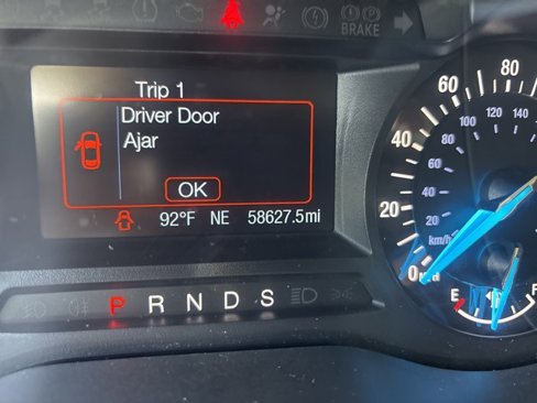 Used 2017 Ford Edge SEL image 12