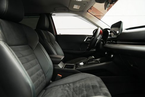 Used 2022 Mitsubishi Outlander SE image 24