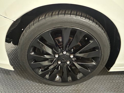 Used 2014 Acura RLX w/ Technology Package image 18