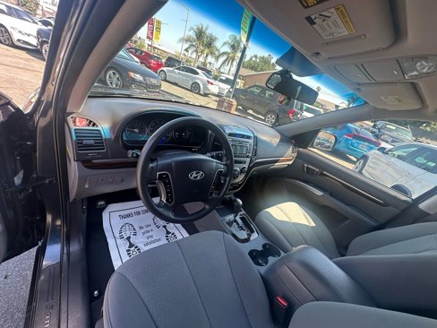Used 2011 Hyundai Santa Fe GLS image 14