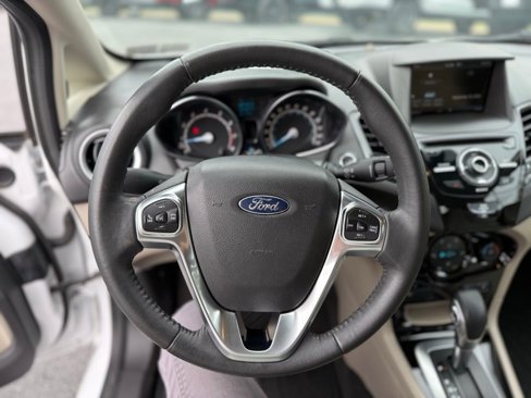 Used 2015 Ford Fiesta Titanium image 15