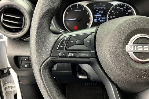 Used 2024 Nissan Kicks S image 18