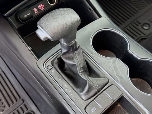 Used 2019 Kia Sorento LX image 19
